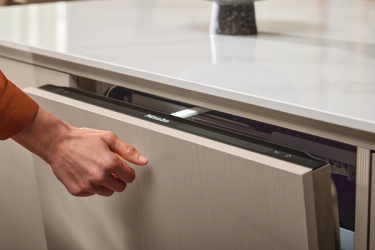 Функция Knock2open в посудомоечных машинах Miele